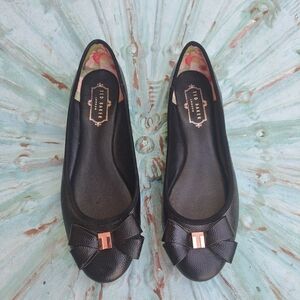 😃TED BAKER FLATS NWOT